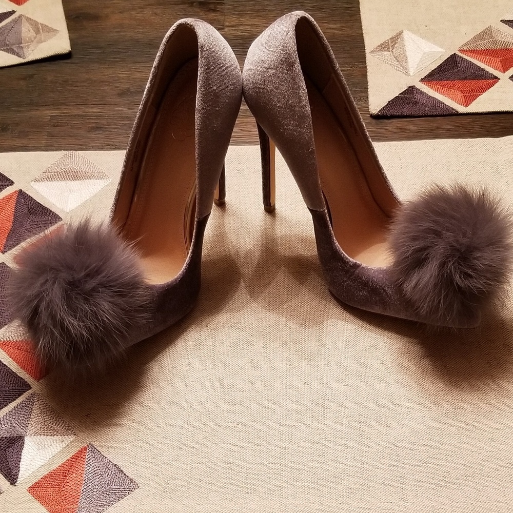 Gray velvet pom pom pumps